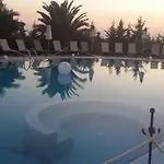 Hotel Casale Dei Consoli 3*